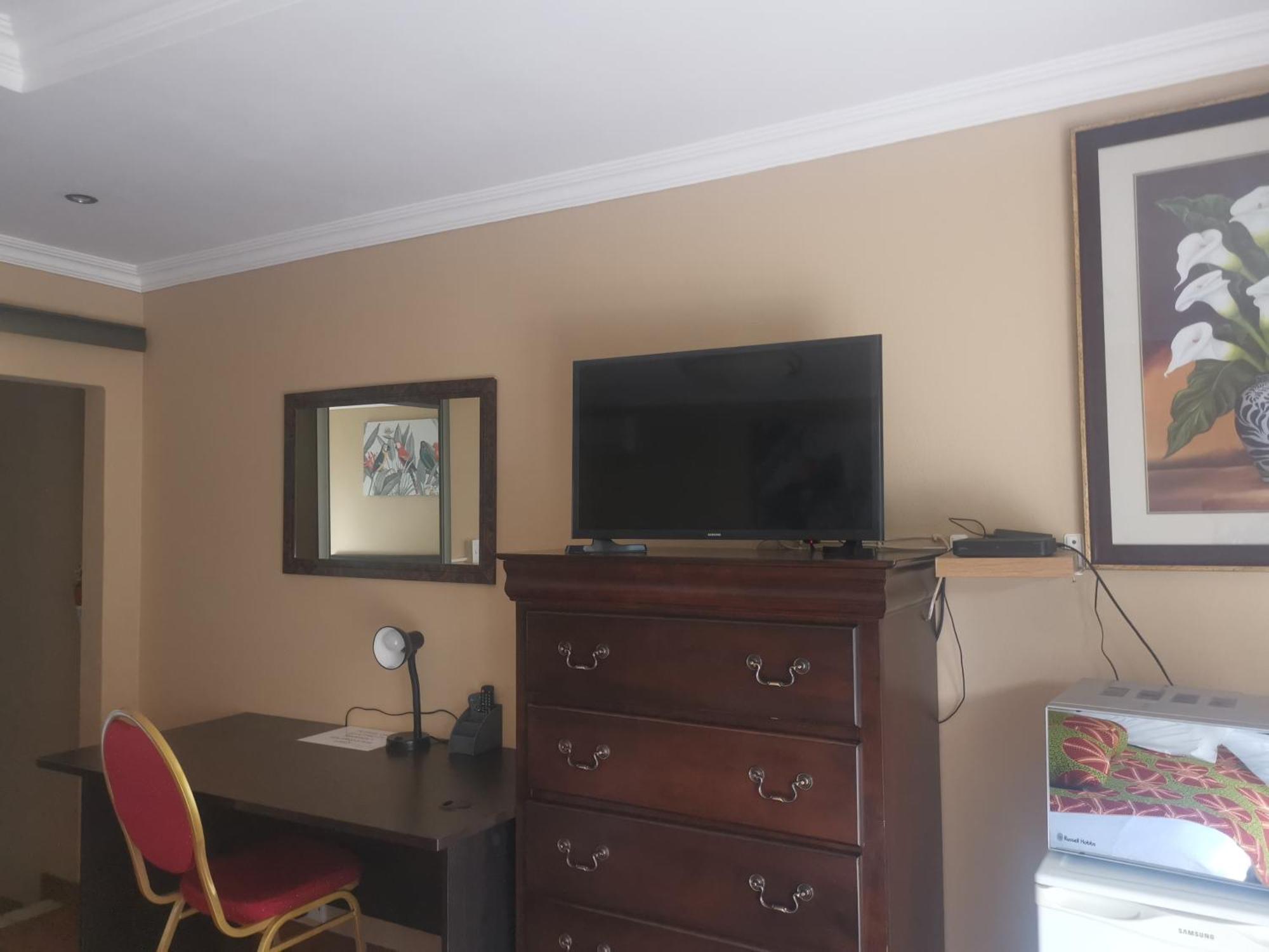 Aquila Guest House Pretoria Exterior photo